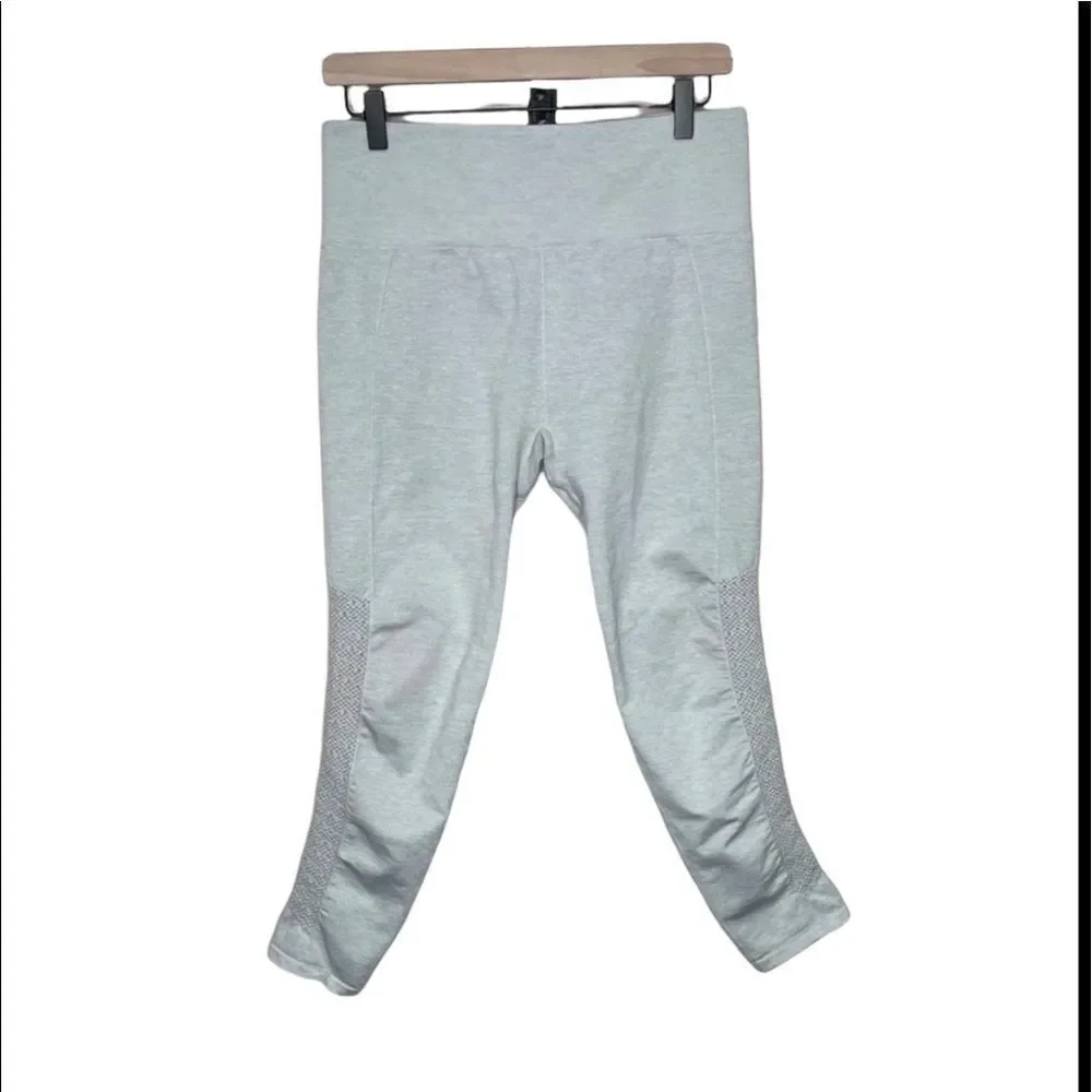 Fabletics Light Grey Seamless Vented Detail Leggings Crops